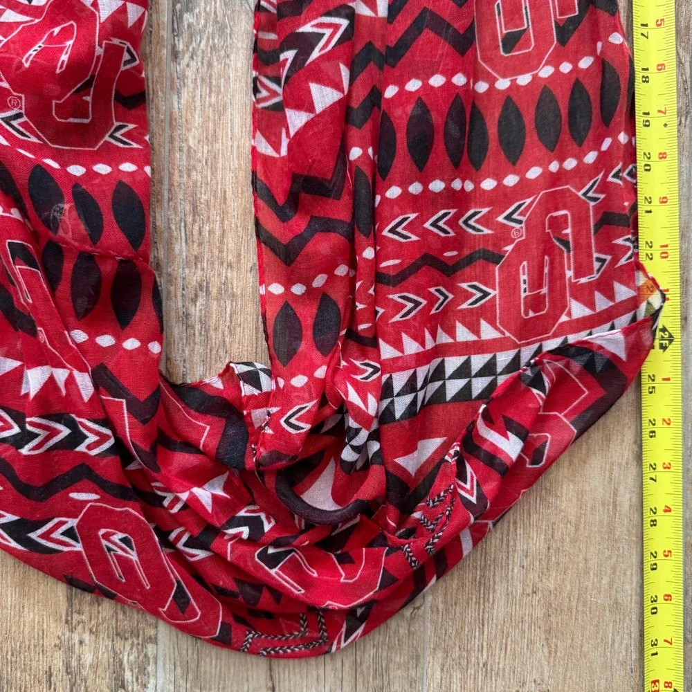 Oklahoma Sooners OU Red Black White Geometric Logo‎ Infinity Loop Scarf